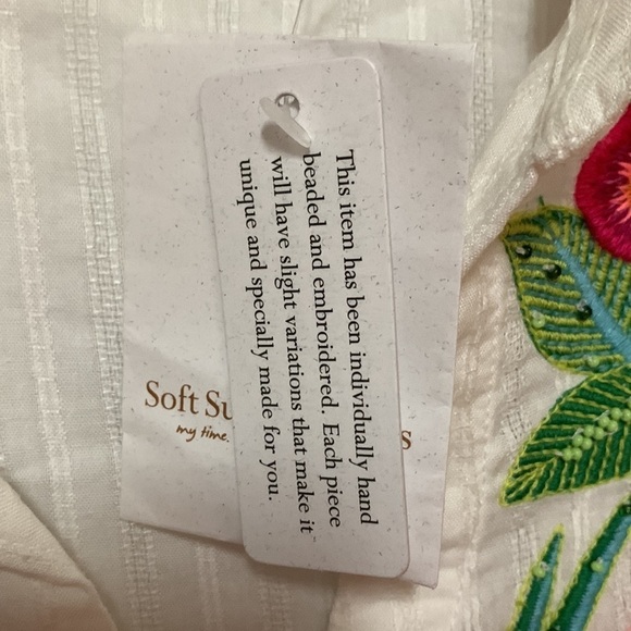 Embroidered Beaded Floral Tunic - Picture 5 of 6